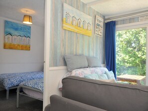 Interior - 8 Hillside (Bude)