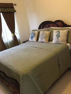 2 chambres, fer et planche à repasser, Wi-Fi gratuit, draps fournis
