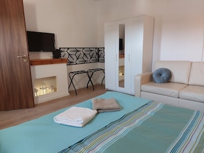2 chambres, fer et planche Ă repasser, Wi-Fi, draps fournis
