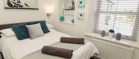 2 ห้องนอน, ห้องพักตกแต่งอย่างมีเอกลักษณ์, ตกแต่งพิเศษโดยเฉพาะ