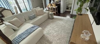 Spacious apartment, near restaurants and boardwalk