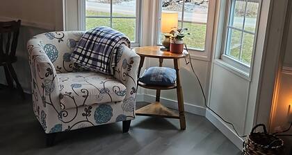 Charming 2-bedroom Country Side Retreat with WiFi in rural Fort Plain, NY area.