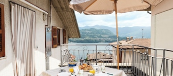 Gioia del Verde - space, terrace and lake view