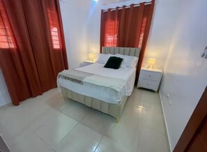 2 bedrooms, WiFi, bed sheets