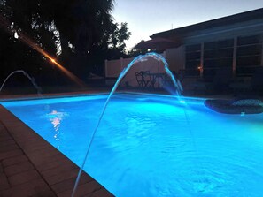 Udendørs pool, opvarmet pool