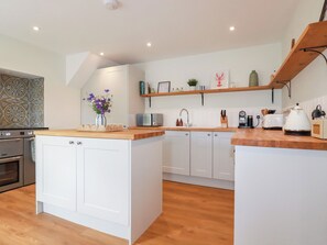 Lavavajillas y utensilios de cocina 