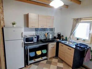 Microwave, stovetop