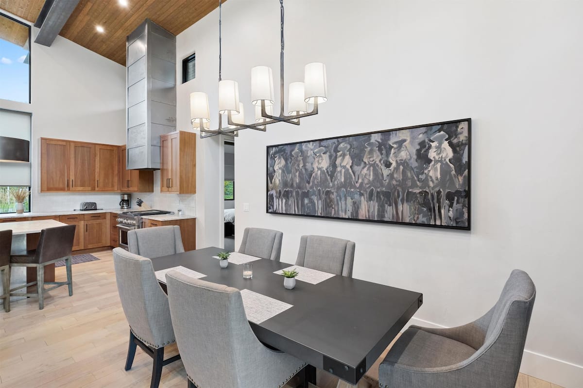 Premium bedding, down comforters, free wired internet, bed sheets