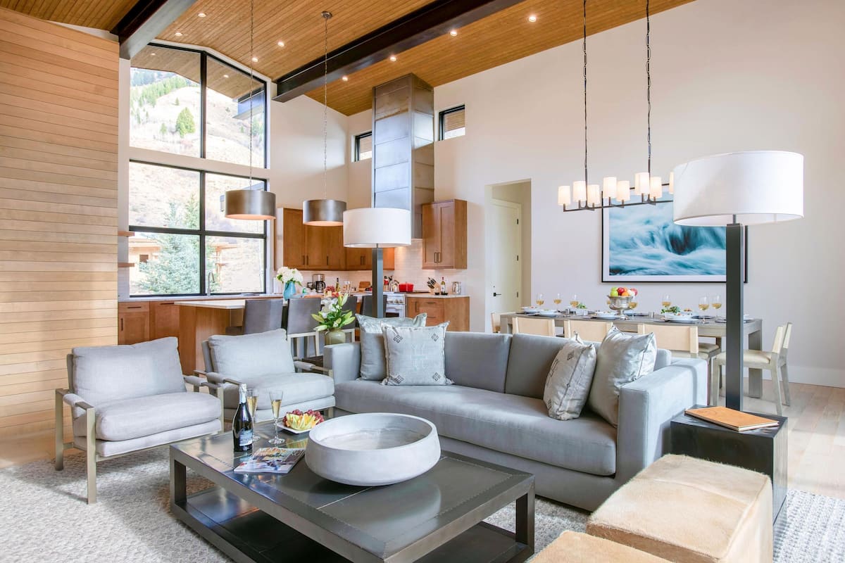 Two Bedroom Fairway Cabin | Room amenity