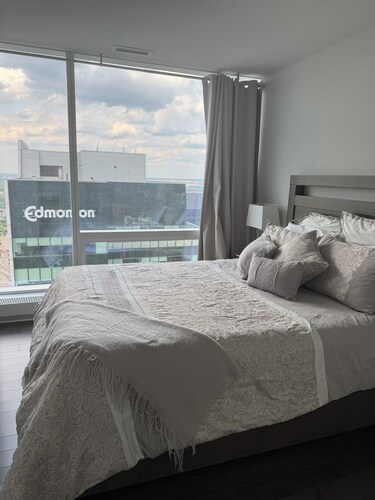 2 Bed/2 Bath executive condo, secure building in Ice District includes parking.
