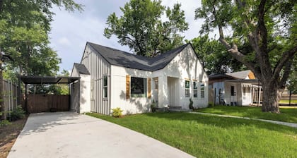 Charming 3-bedroom B&B with WiFi and AC in fabulous Dallas