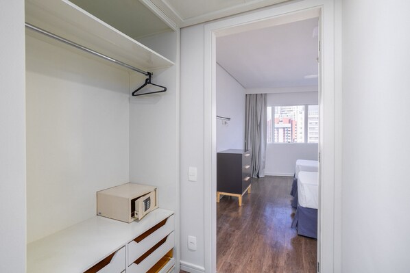 Apartment | Laptop workspace, free WiFi