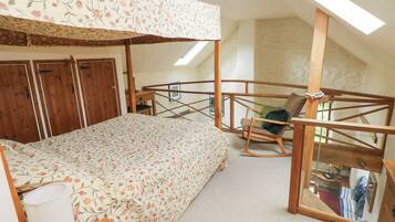 Cottage | 1 bedroom, individually decorated, individually furnished, free WiFi