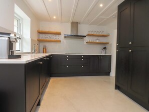 Lavastoviglie, pentole/stoviglie/utensili