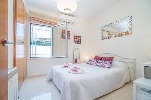 House | 3 bedrooms, iron/ironing board