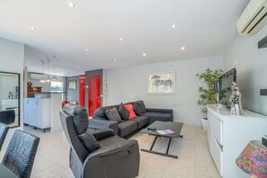 House | Living room