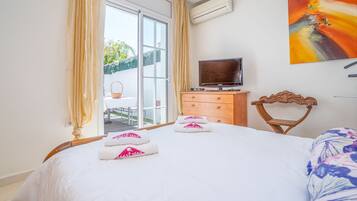 House | 3 bedrooms, iron/ironing board