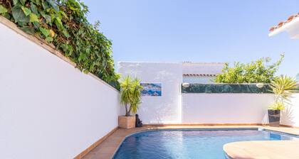 Villa in Empuriabrava With Private Pool