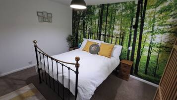 1 bedroom, iron/ironing board, free WiFi, bed sheets