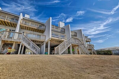 Sound Side Condo at Queen's Grant