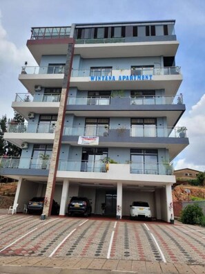 Exterior - Wintana Apartments - One-Bedroom Apartment (Kigali)