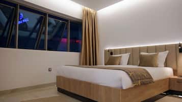 Triple Room, City View | Free WiFi