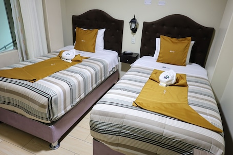 Escritorio y wifi gratis