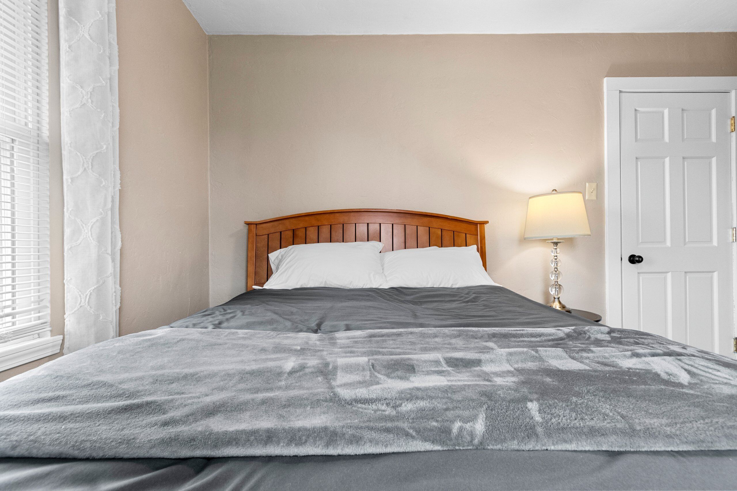 2 makuuhuonetta, silitysrauta/-lauta, ilmainen Wi-Fi, vuodevaatteet