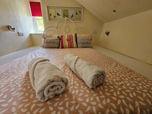 2 bedrooms, free WiFi, bed sheets - Cosy cottage in Tosside on the edge of
Gisburn Forest and the Yorkshire Dales (Tosside)