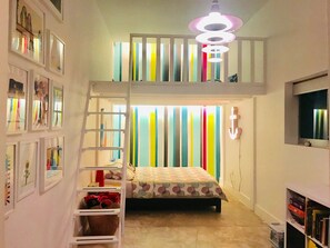 2 slaapkamers, een strijkplank/strijkijzer, wifi, beddengoed