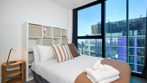 2 bedrooms, desk, free WiFi, bed sheets