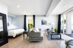 3 室のベッドルーム、アイロン / アイロン台、WiFi (無料)、ベッドシーツ