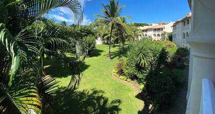 Spacious 2 bedroom apartment at Sugar Hill Resort, pools, tennis court