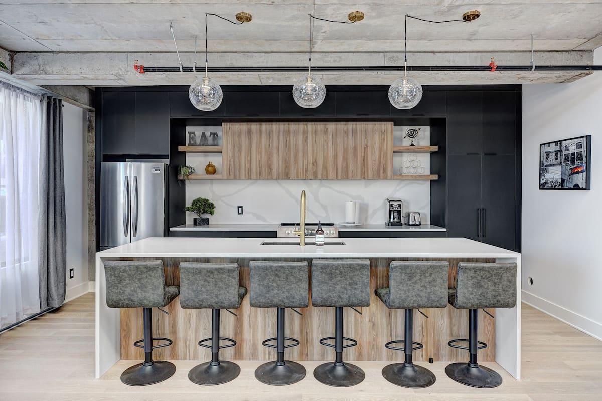 Penthouse | Cuisine privée | Mini réfrigérateur, micro-ondes, plaque de cuisson