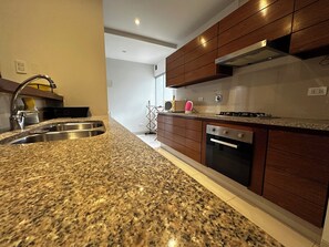 Microwave, oven