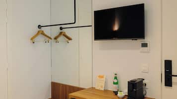 Habitación individual estándar, balcón | Escritorio, espacio para trabajar con un portátil, wifi gratis