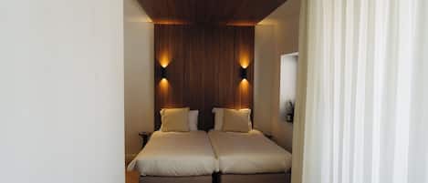Superior Double or Twin Room, Balcony, City View