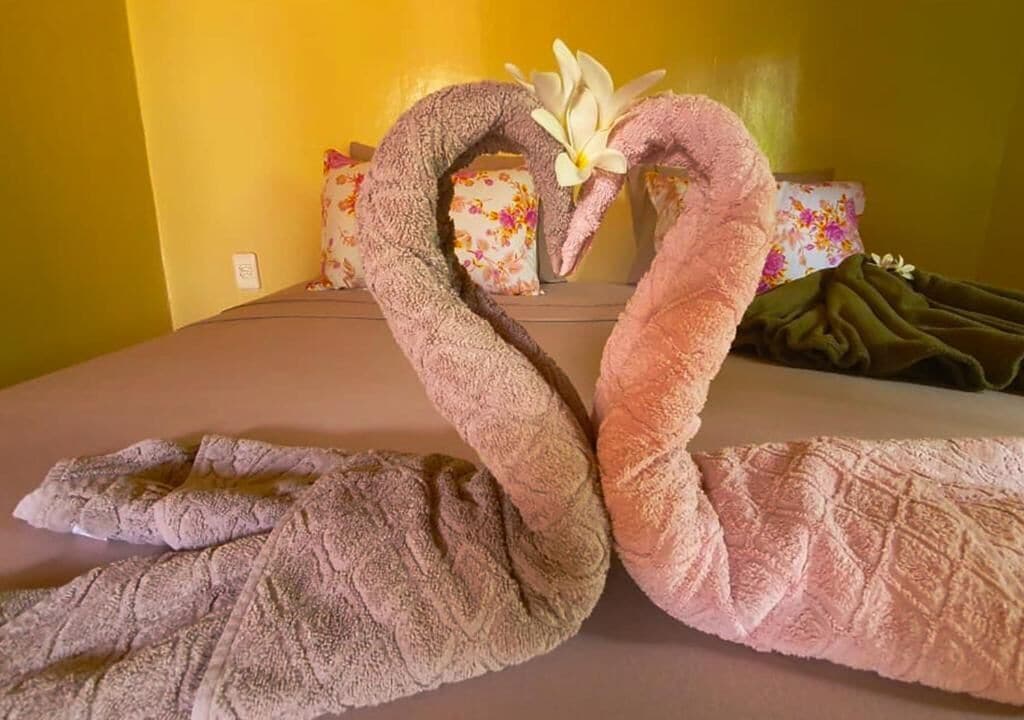 Chalé luxo, sacada, vista para o jardim | Wi-Fi de cortesia, roupa de cama