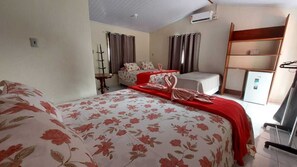 Phòng dành cho gia đình, ban công | Truy cập Internet không dây miễn phí, bộ trải giường 