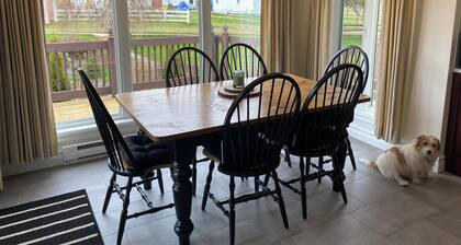 Executive Estate / Hobby Ranch in North River
AVAILABLE FOR CANADA GAMES