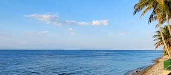 "The hidden Gem of PR" Seaside in Patillas, PR. Steps from the Beach.