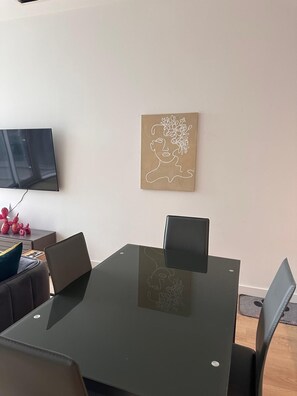 Dining - Designer Park View (Brentford)