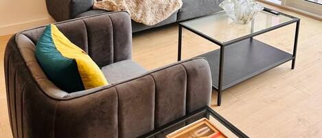 Smart TV, ping pong, printers