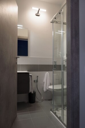 Single Room, 1 Large Single Bed | Bathroom