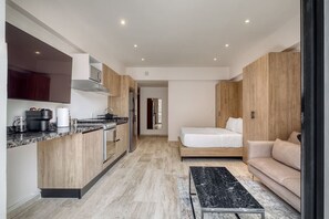 1 chambre, fer et planche à repasser, lit parapluie, Wi-Fi gratuit