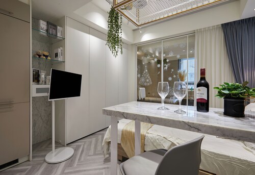 Cozy 1-bedroom condo with WiFi, AC in marvelous Taipei City