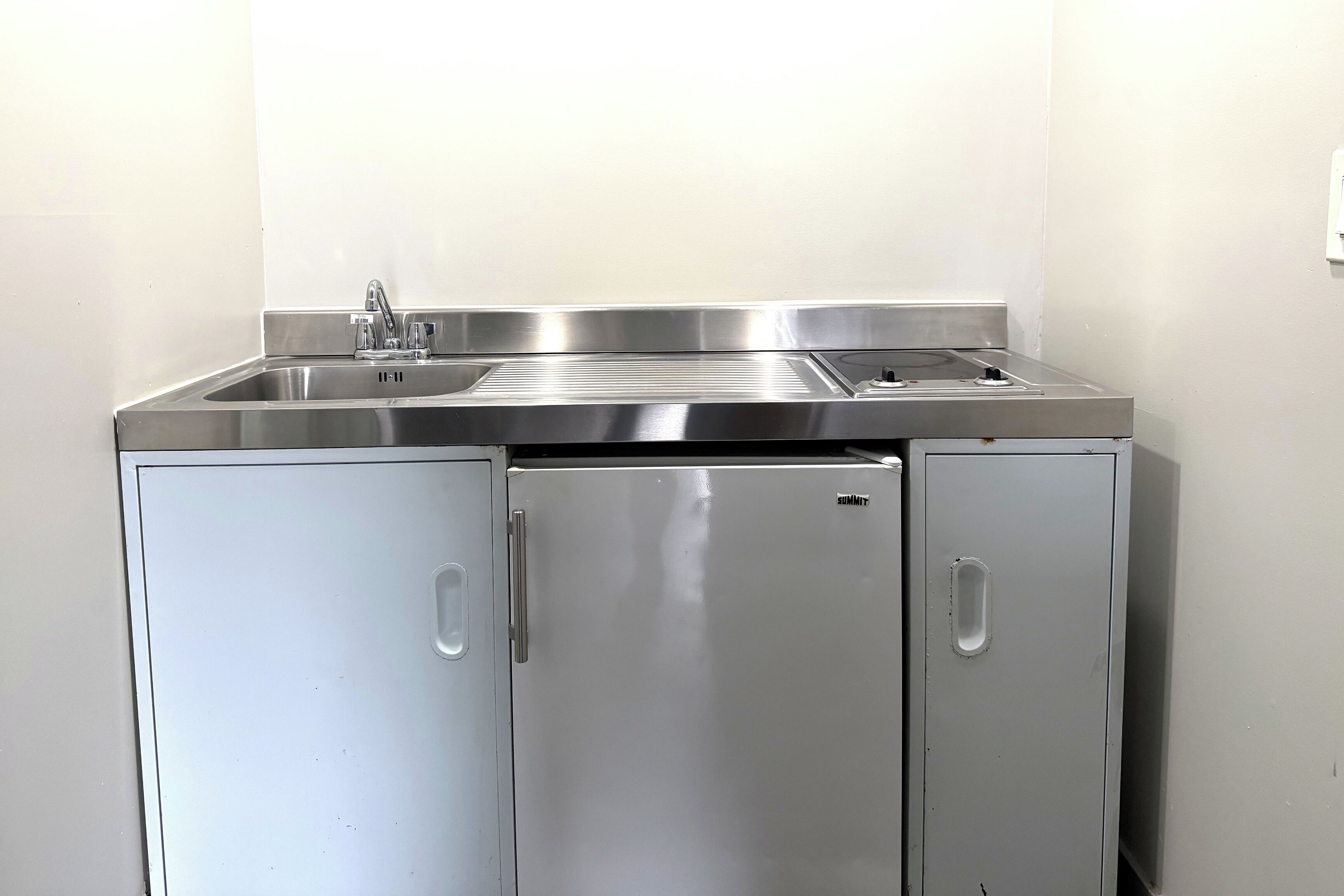 Habitación, 2 camas Queen size, para no fumadores, cocineta | Cocineta privada | Frigobar y microondas 