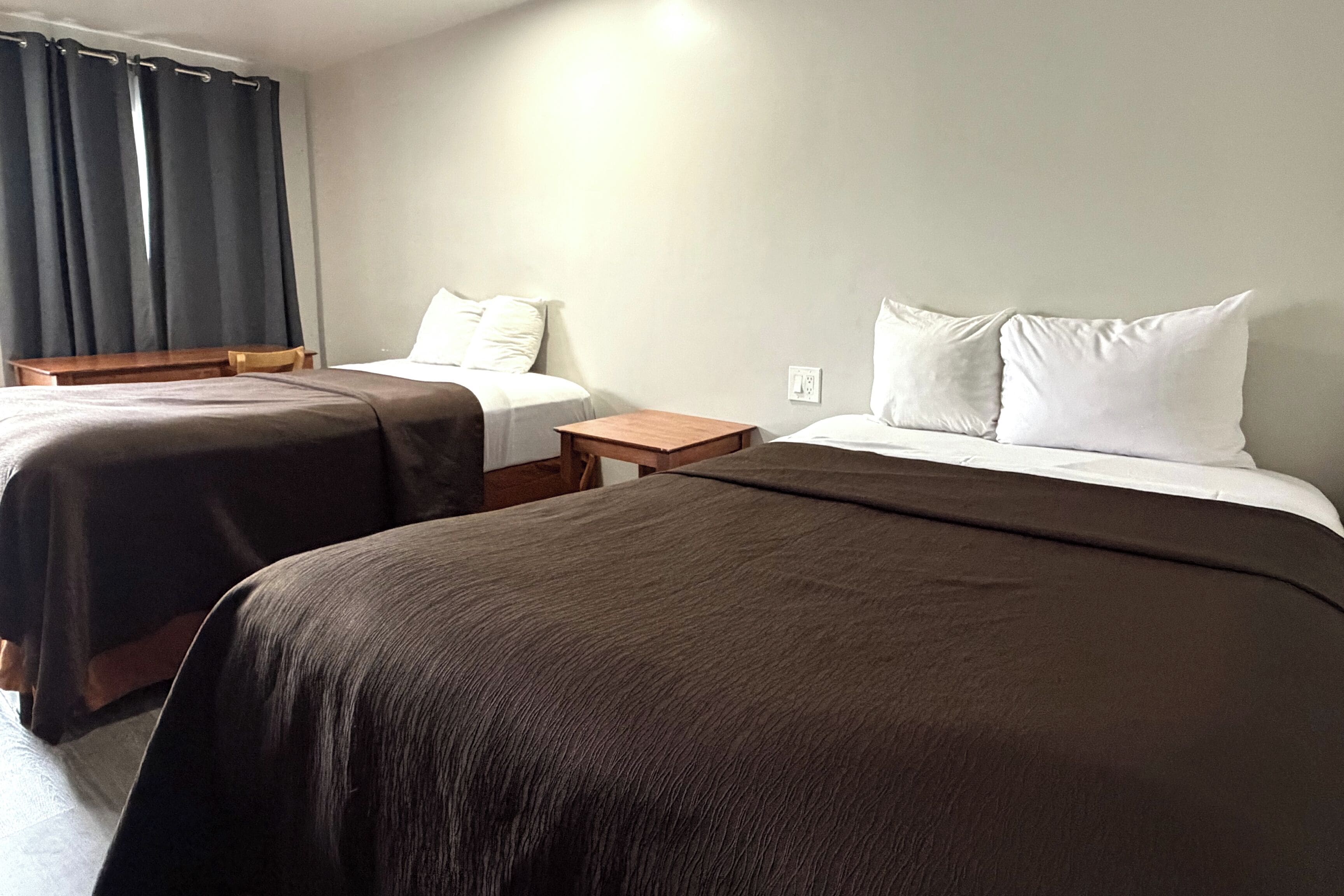 Room, 2 Queen Beds, Non Smoking