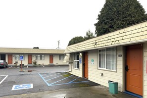 Ubetjent parkering (inkludert)