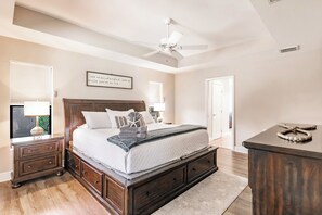 4 dormitorios, tabla de planchar con plancha, wifi y ropa de cama